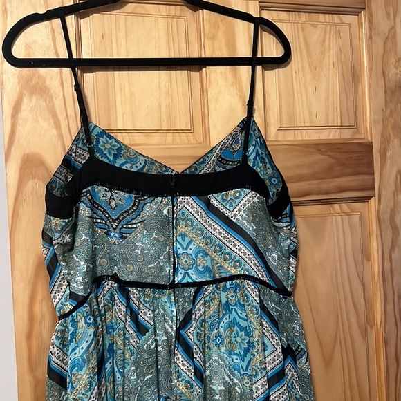 Patterned Maxi Dress with Adjustable Straps - Picture 3 of 4